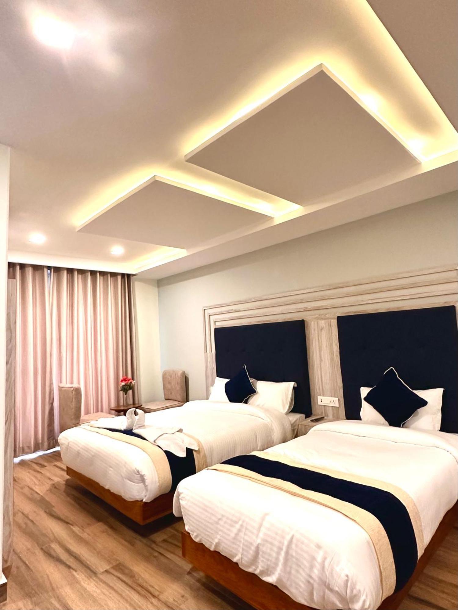 Hotel Adam Pokhara Exterior foto