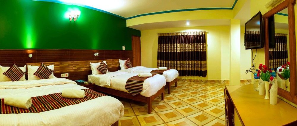 Hotel Adam Pokhara Exterior foto