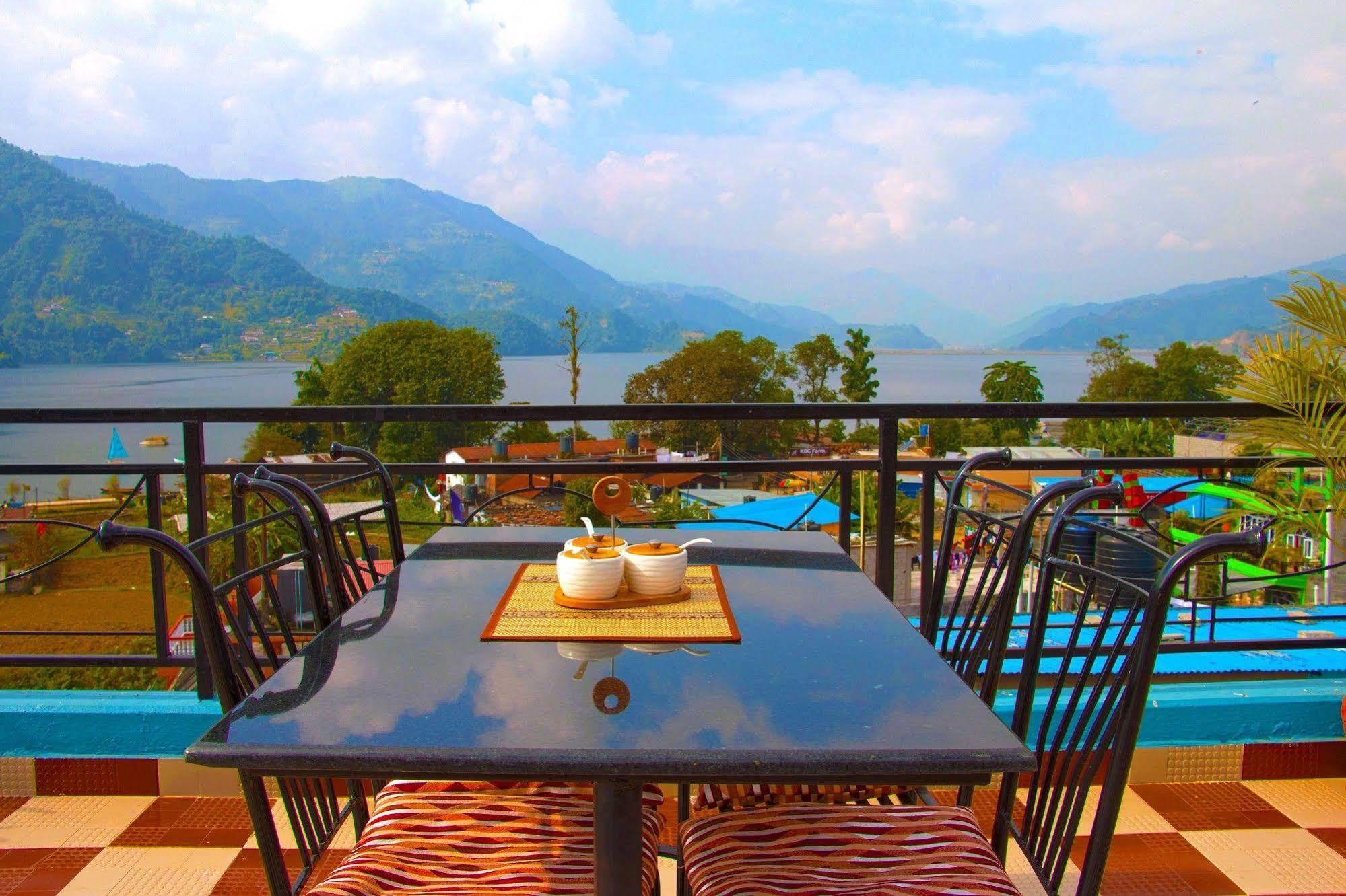 Hotel Adam Pokhara Exterior foto