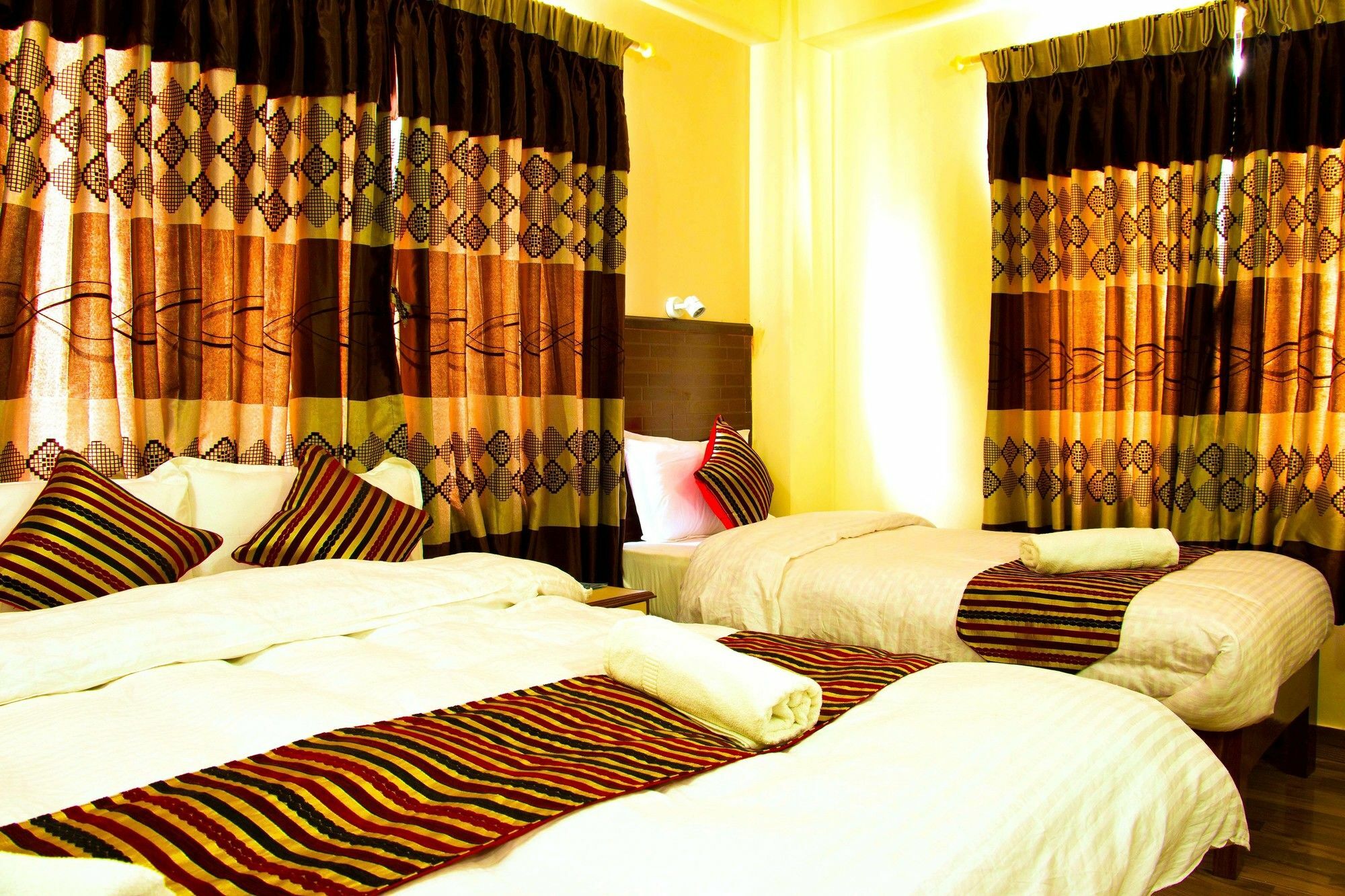 Hotel Adam Pokhara Exterior foto